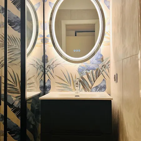 Eur Luxury For 4pp 2 Bedrooms Rome